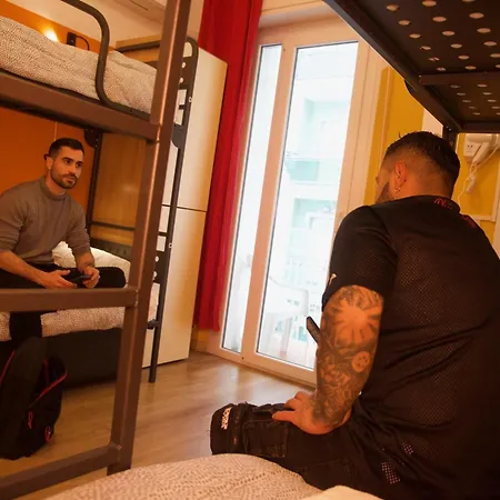 Sunflower Student & Bar Hostel Rimini