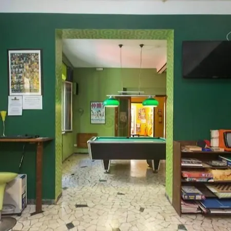 Sunflower Student & Bar リミニ