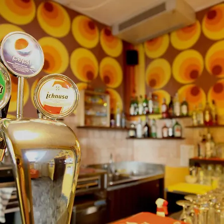 Sunflower Student & Bar *
