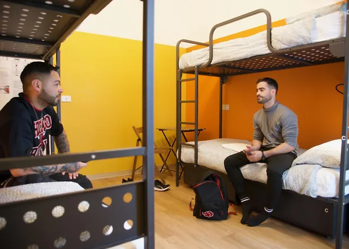 Sunflower Student & Bar リミニ