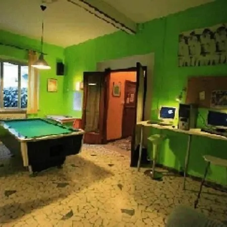 Хостел Sunflower Student & Bar