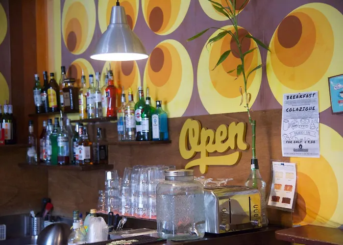 Хостел Sunflower Student & Bar