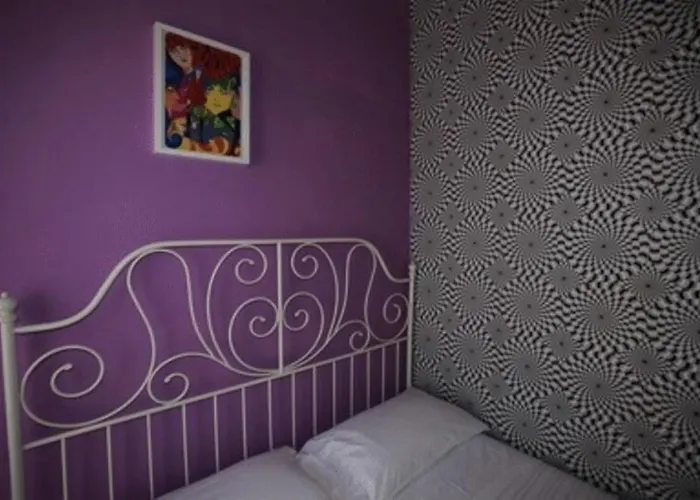 Sunflower Student & Bar Hostel Rimini