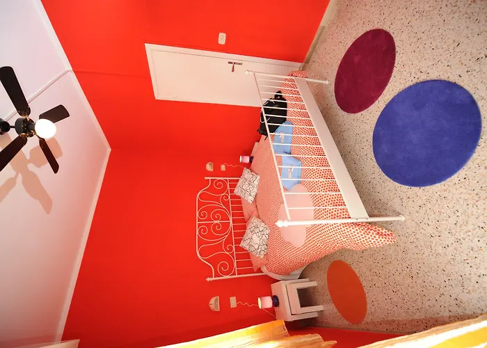 Sunflower Student & Bar Hostel Rimini