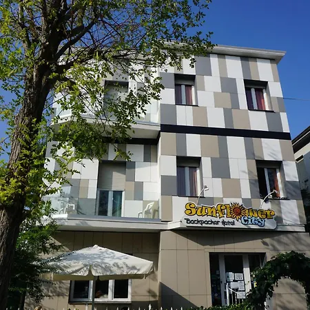 אכסניה Sunflower Student & Bar רימיני