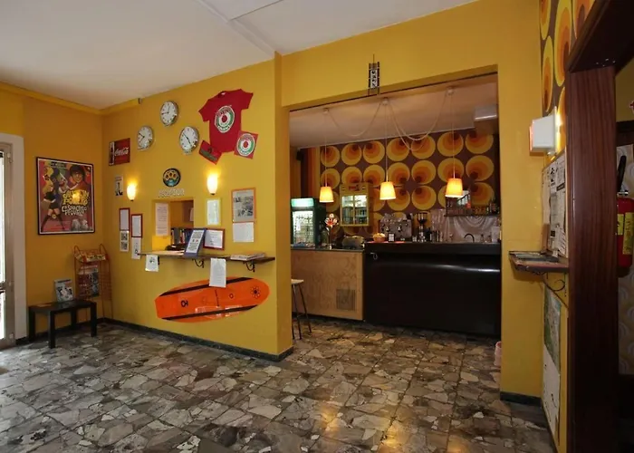 Hostel Sunflower Student & Bar Ρίμινι