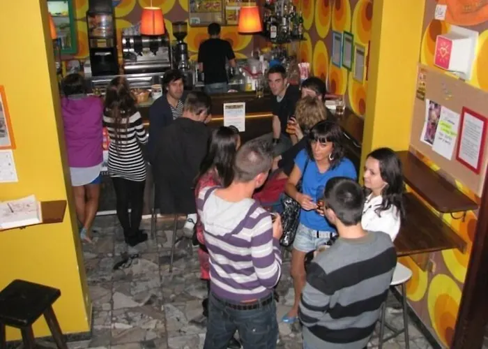 Hostel Sunflower Student & Bar Ρίμινι