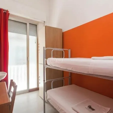 Sunflower Student & Bar *