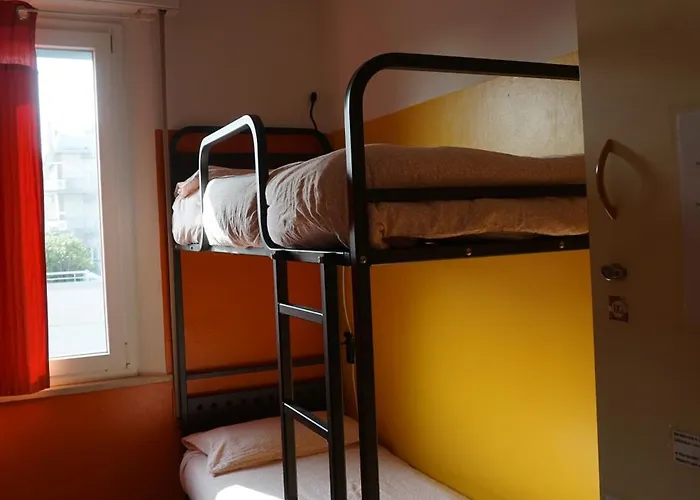 Sunflower Student & Bar * Rimini