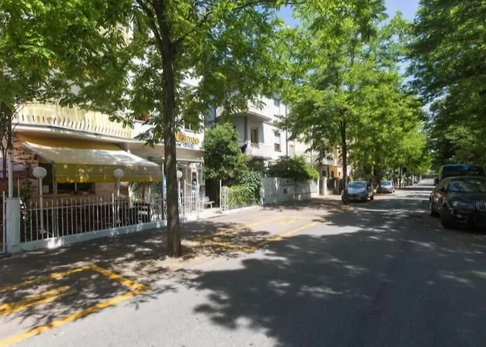 Sunflower Student & Bar Auberge de jeunesse *